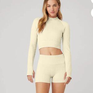ALO yoga Small Seamless Cable Knit Long Sleeve Top- French Vanilla